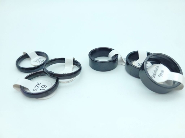 Schwarze Edelstahl Ringe schwarz